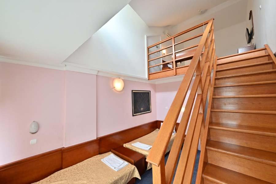 Hotel Norcev Grgetek Εξωτερικό φωτογραφία