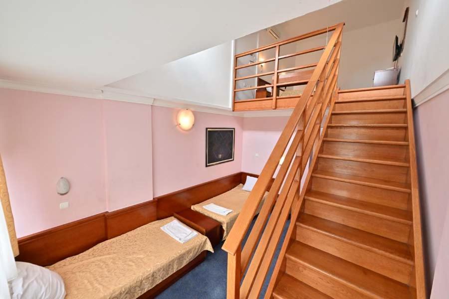 Hotel Norcev Grgetek Εξωτερικό φωτογραφία