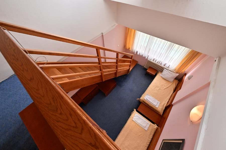 Hotel Norcev Grgetek Εξωτερικό φωτογραφία
