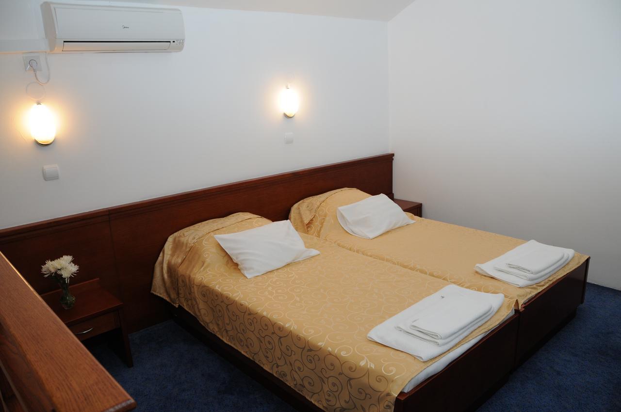 Hotel Norcev Grgetek Εξωτερικό φωτογραφία